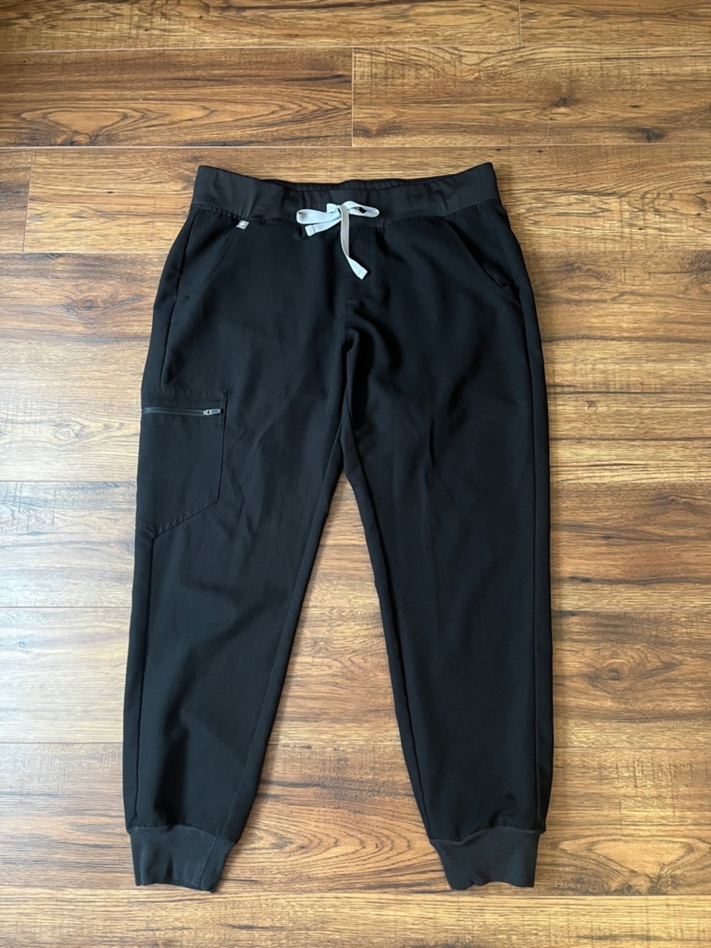 FIGS Black Jogger Scrub‎ Pants Women Medium Petite Casual Utility Minimalist